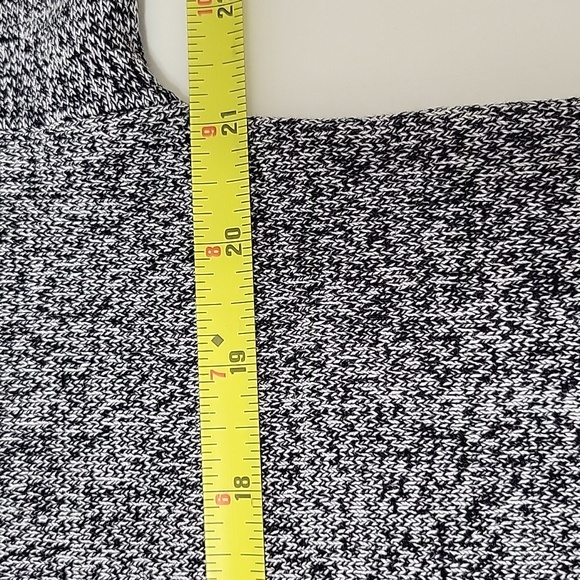 Eileen Fisher Silk Blend Lightweight Sweater - Picture 9 of 12